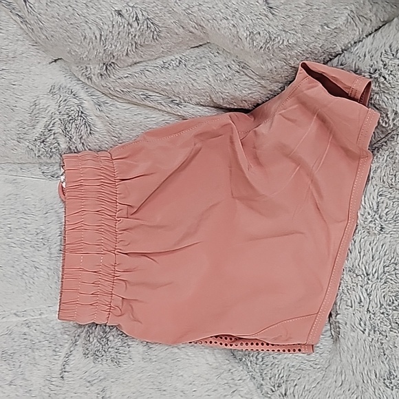 New Halara lined air-cooled shorts SIZE SM - Picture 3 of 8